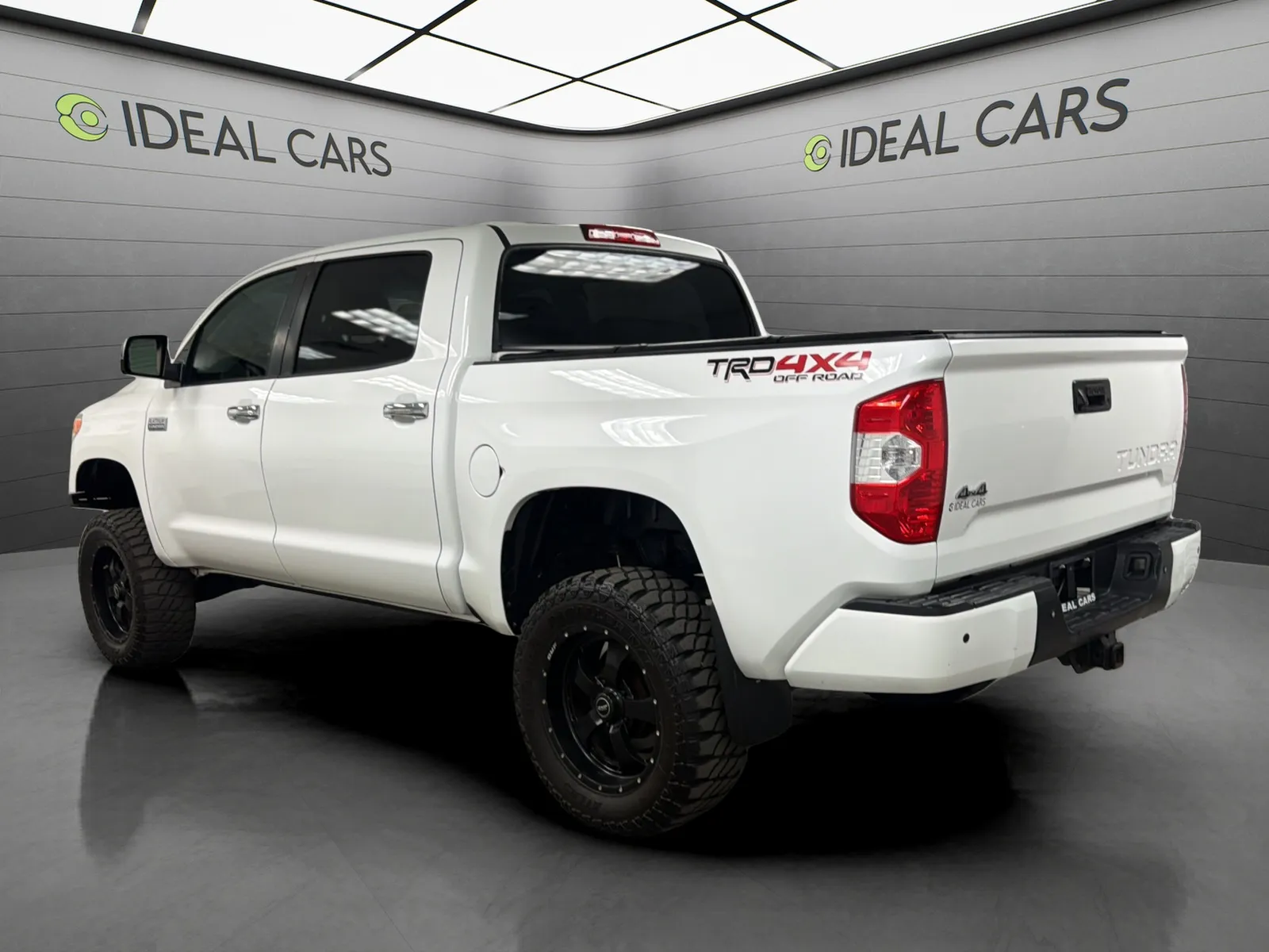 Toyota Tundra photo 3