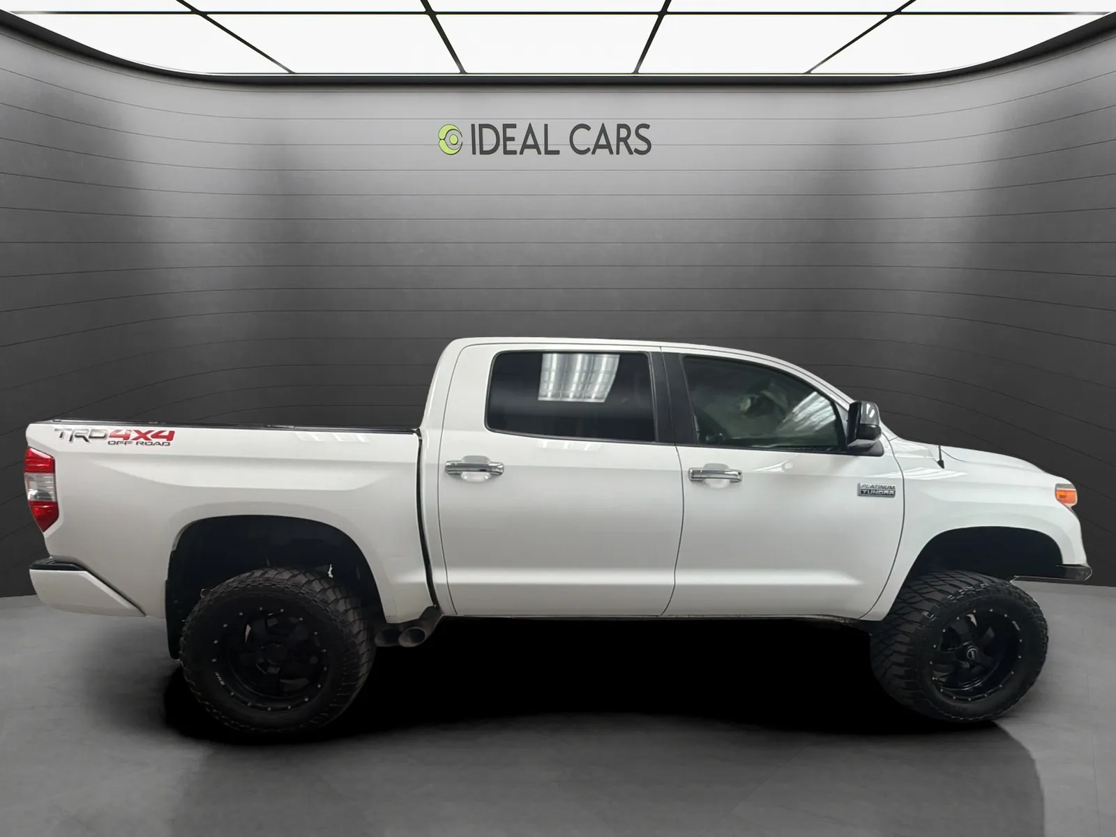 Toyota Tundra photo 6