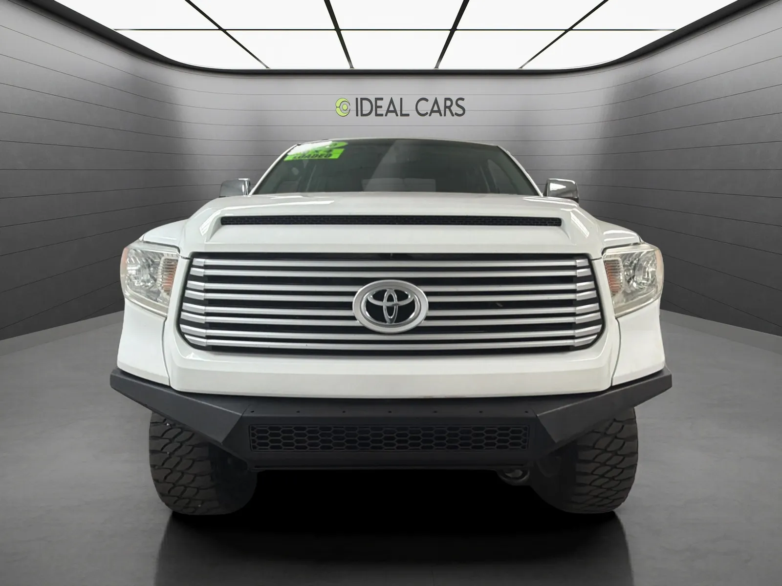Toyota Tundra photo 8