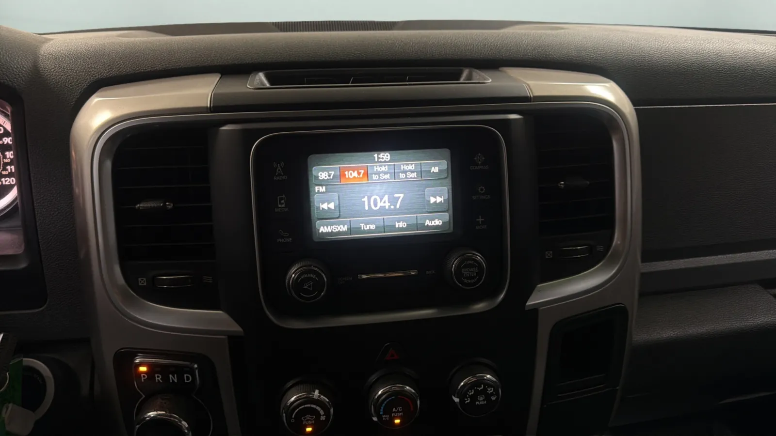 Ram 1500 photo 13