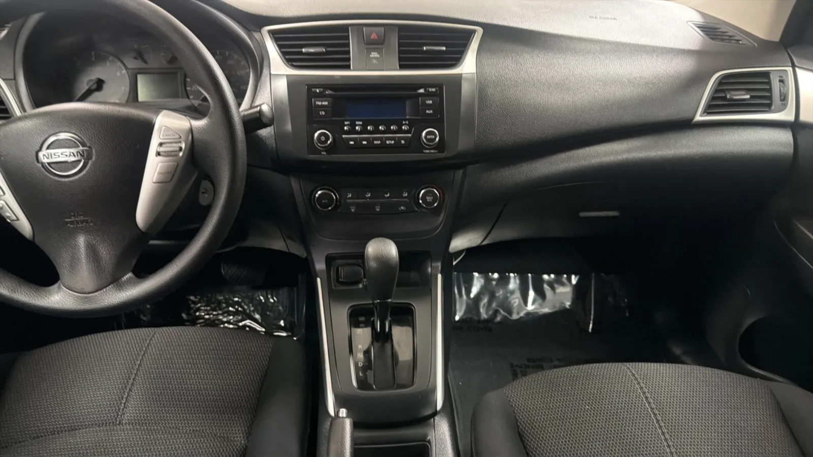 Nissan Sentra photo 14