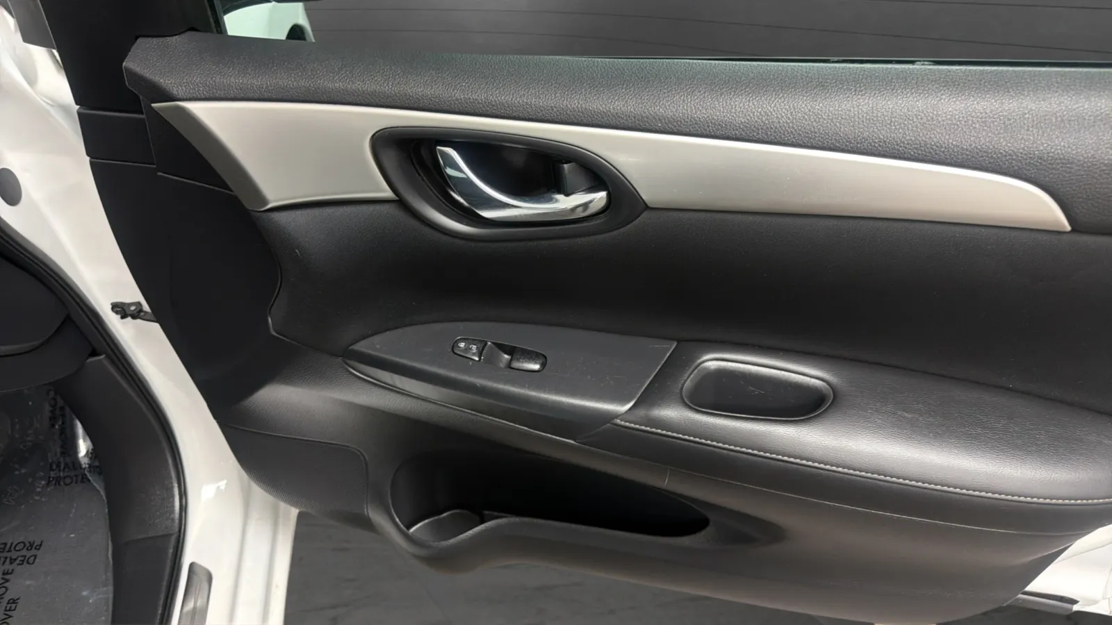 Nissan Sentra photo 16