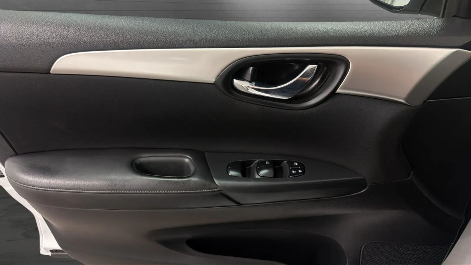 Nissan Sentra photo 15