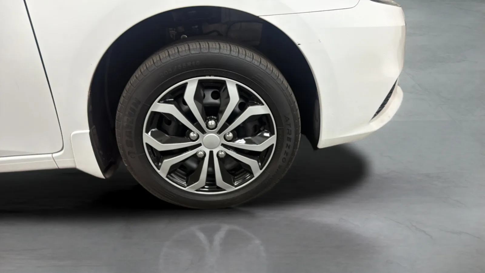 Nissan Sentra photo 23