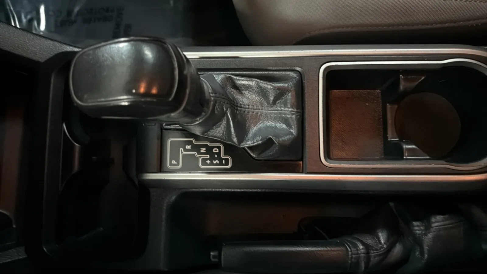 Toyota Tacoma photo 12