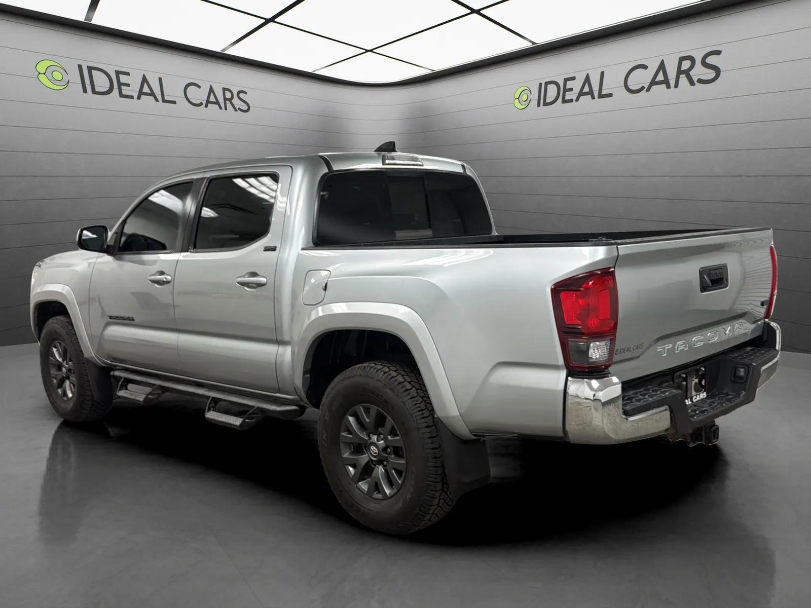 Toyota Tacoma photo 7