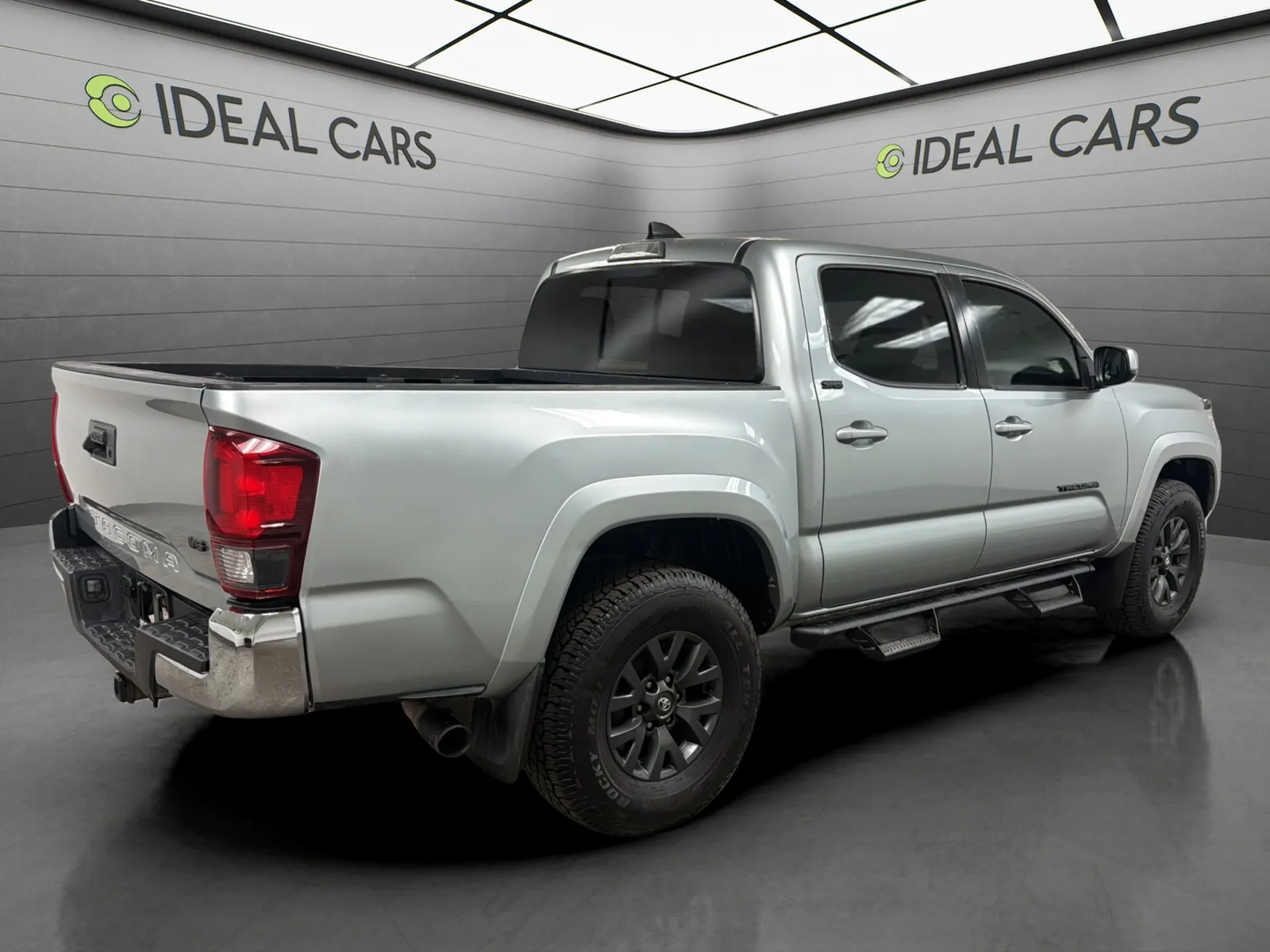 Toyota Tacoma photo 5