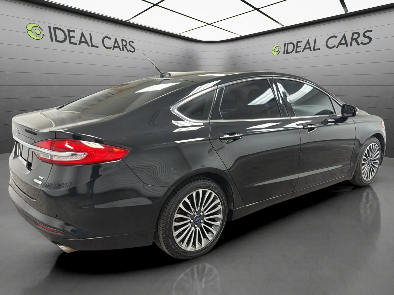 Ford Fusion photo 5