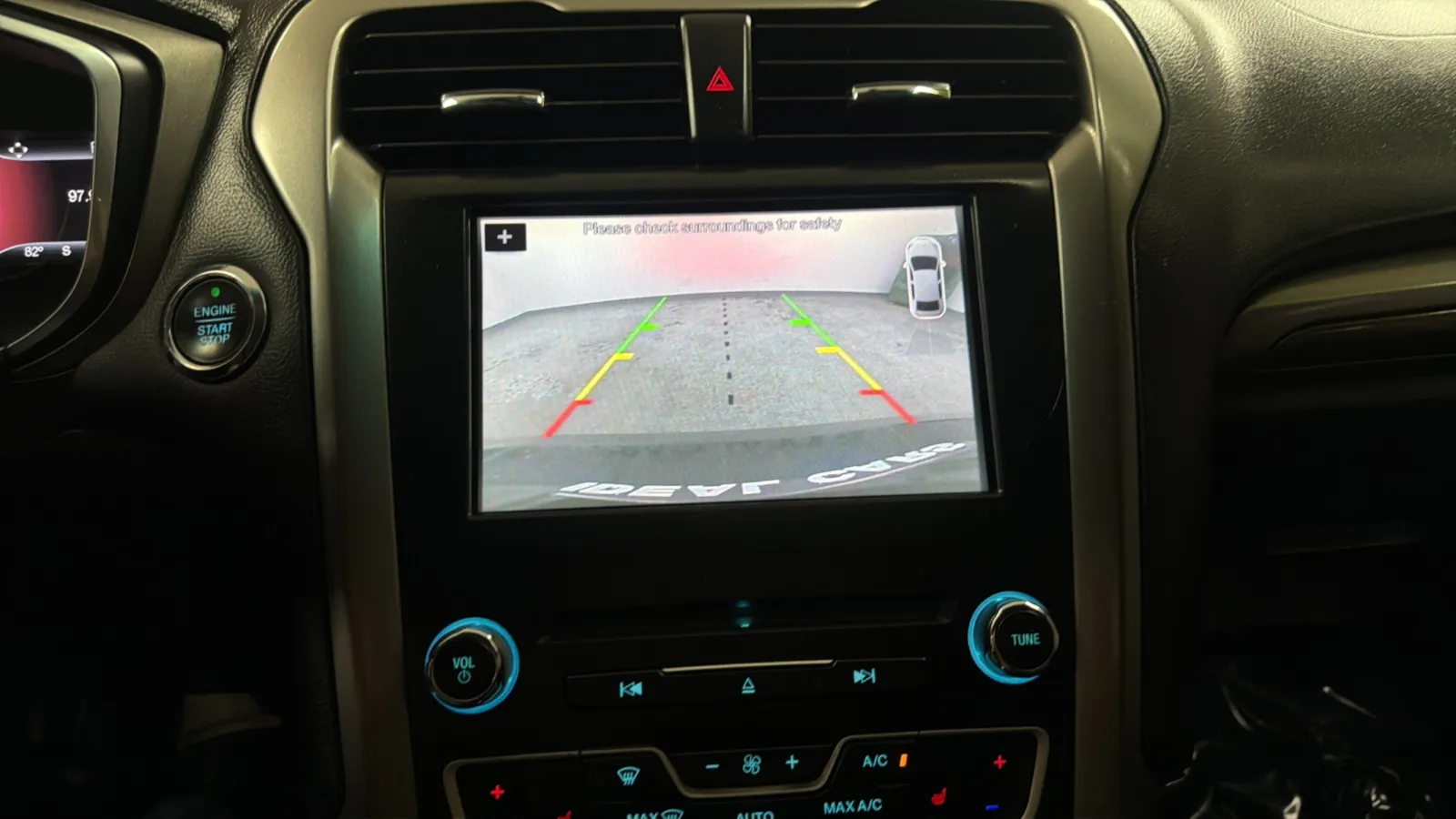 Ford Fusion photo 14