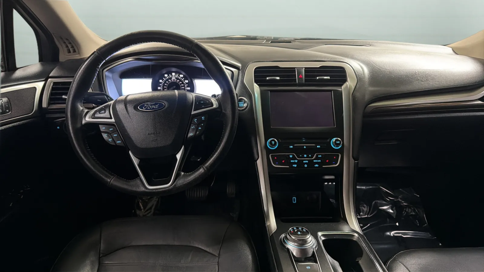 Ford Fusion photo 10
