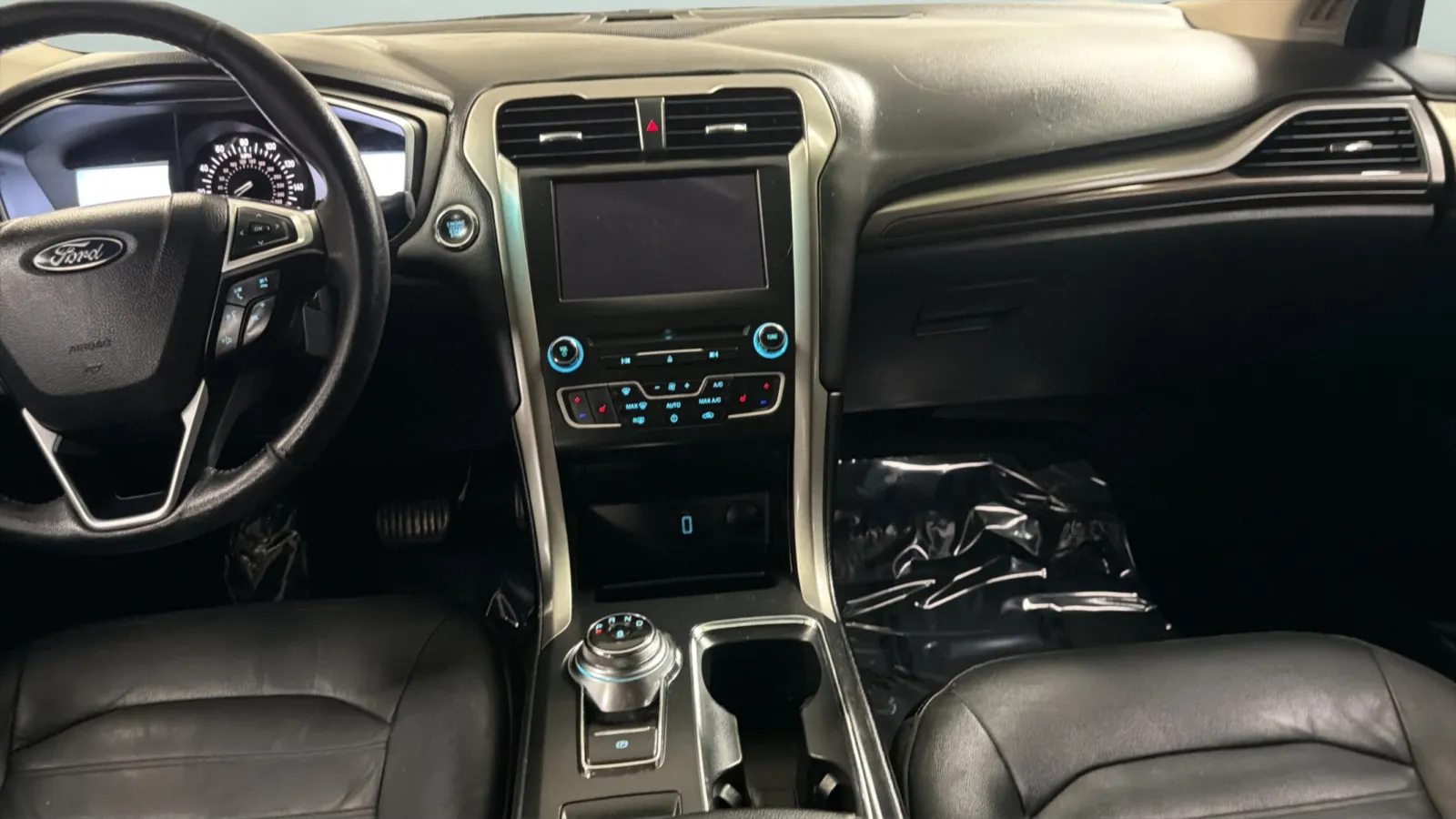 Ford Fusion photo 16