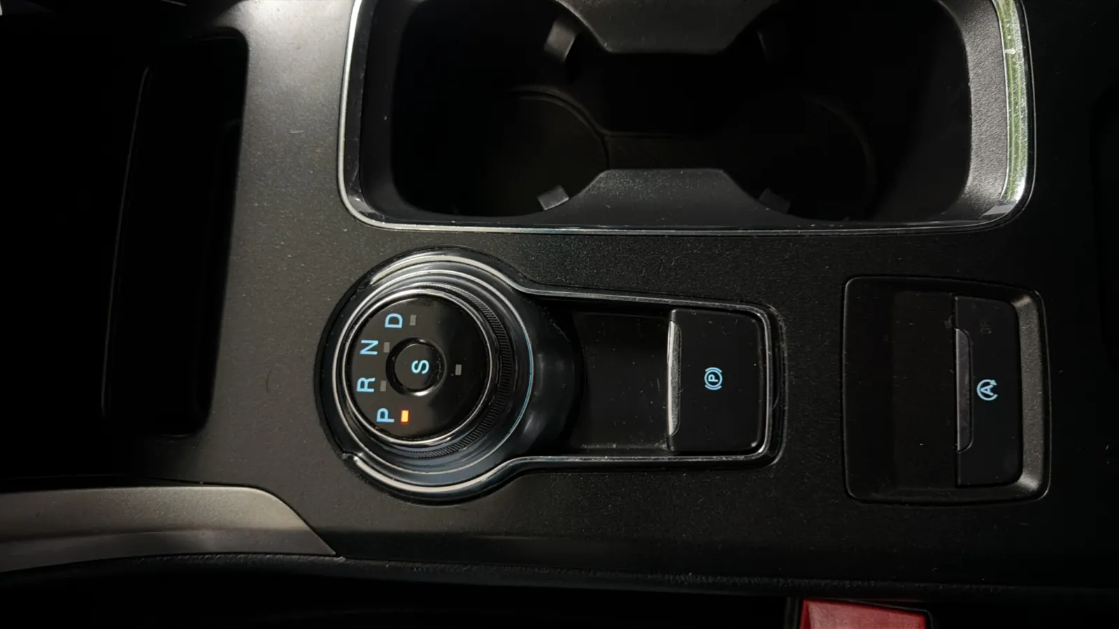 Ford Fusion photo 12