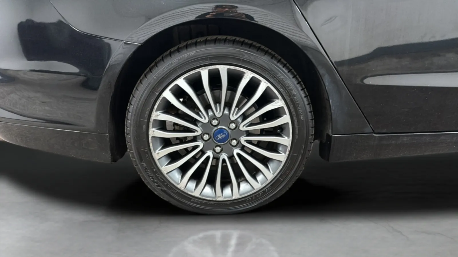 Ford Fusion photo 25