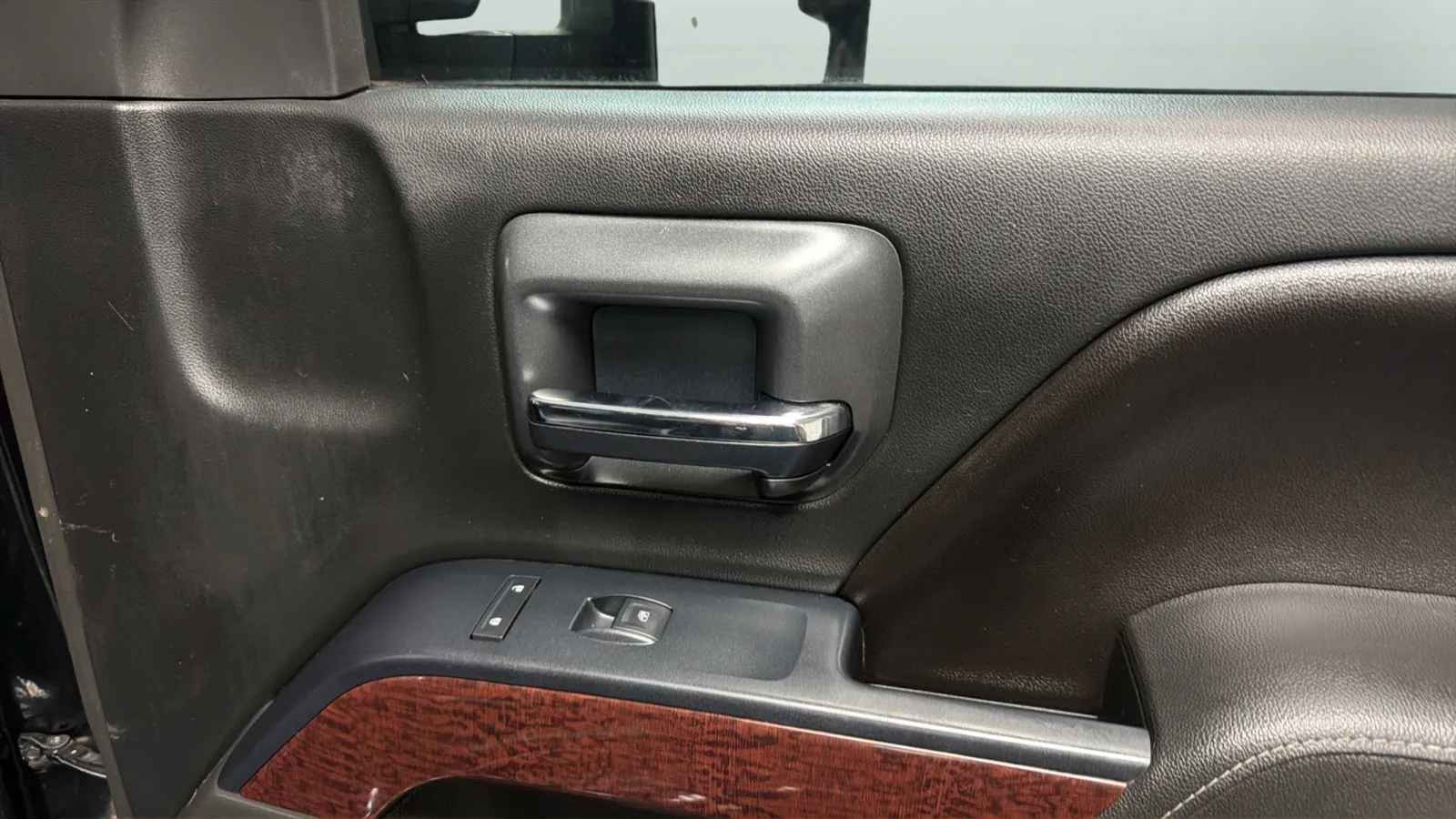 GMC Sierra photo 17