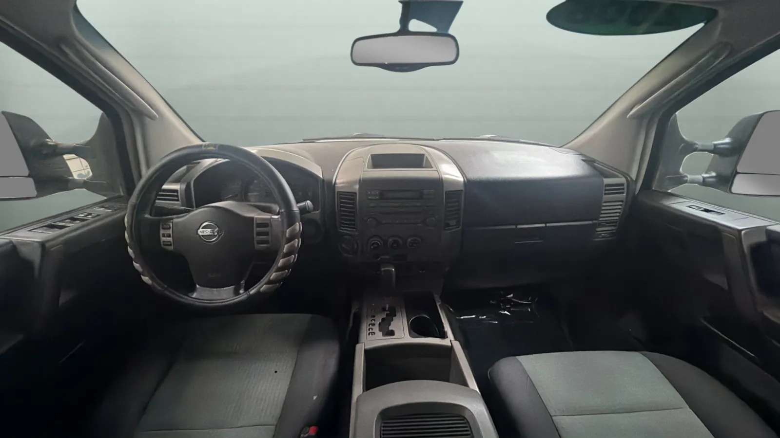 Nissan Titan photo 9