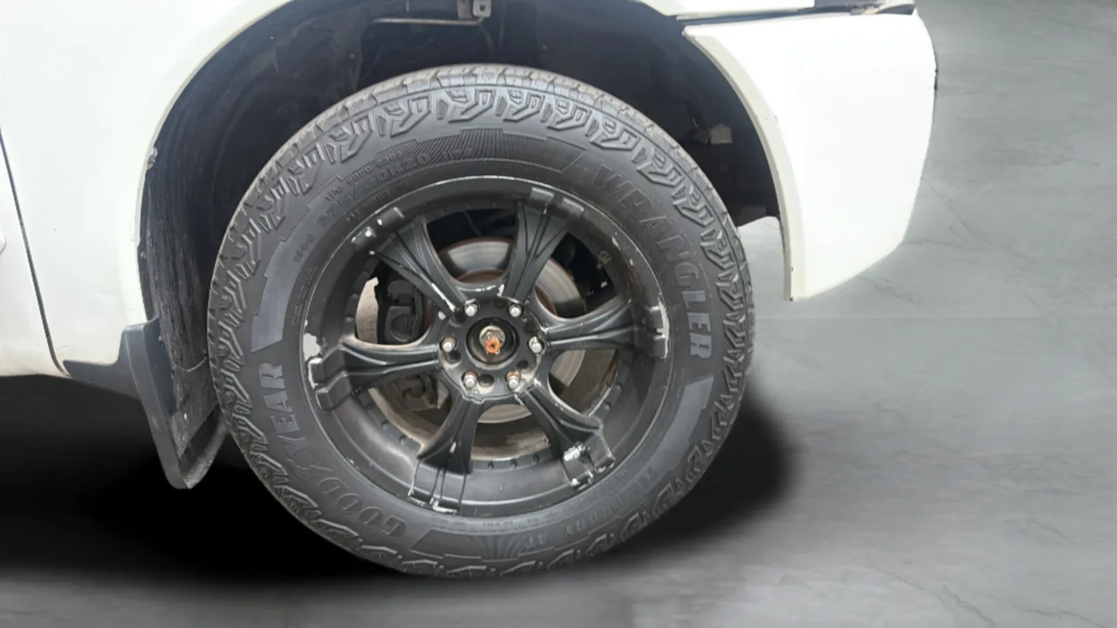 Nissan Titan photo 25