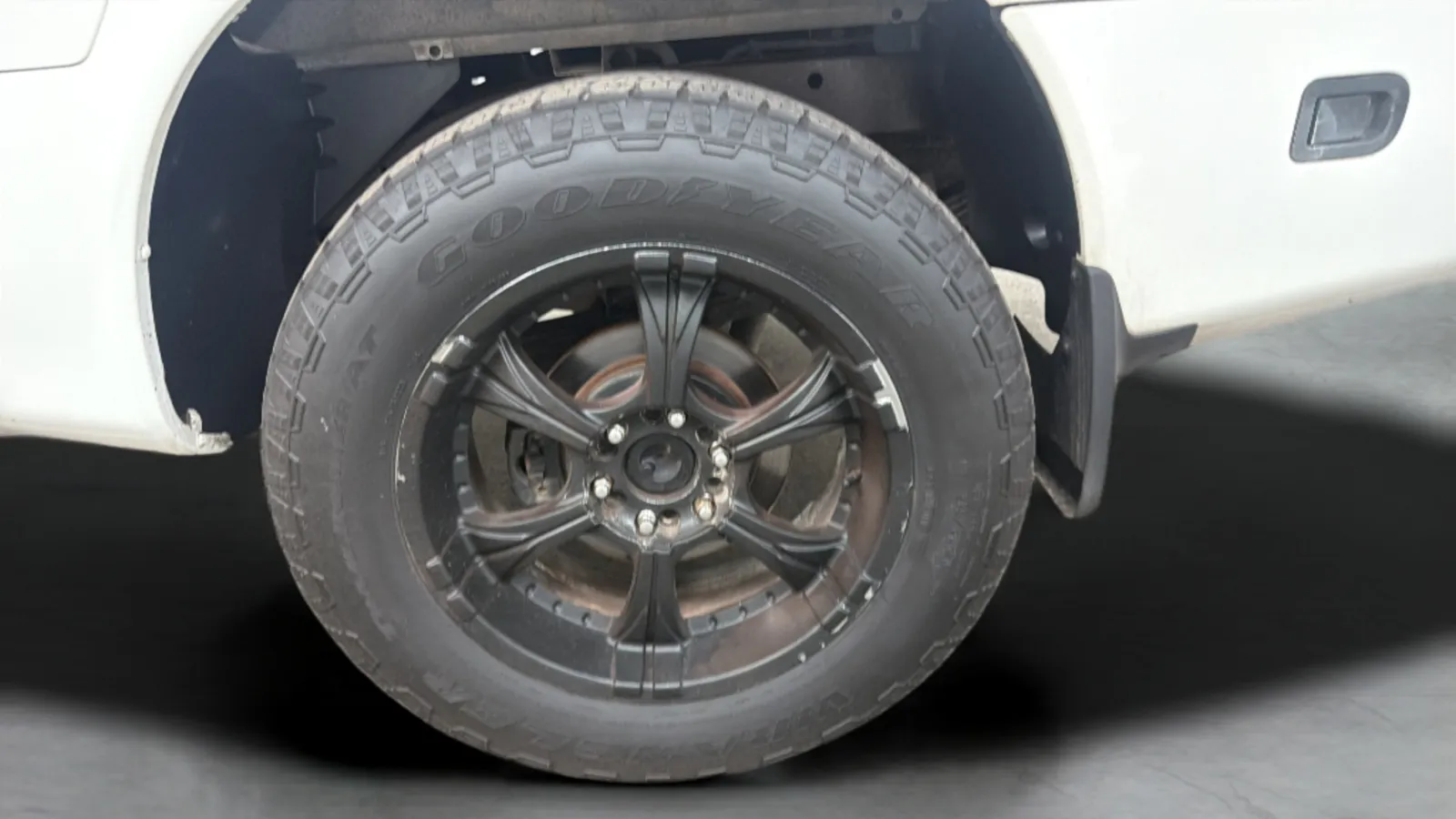 Nissan Titan photo 27