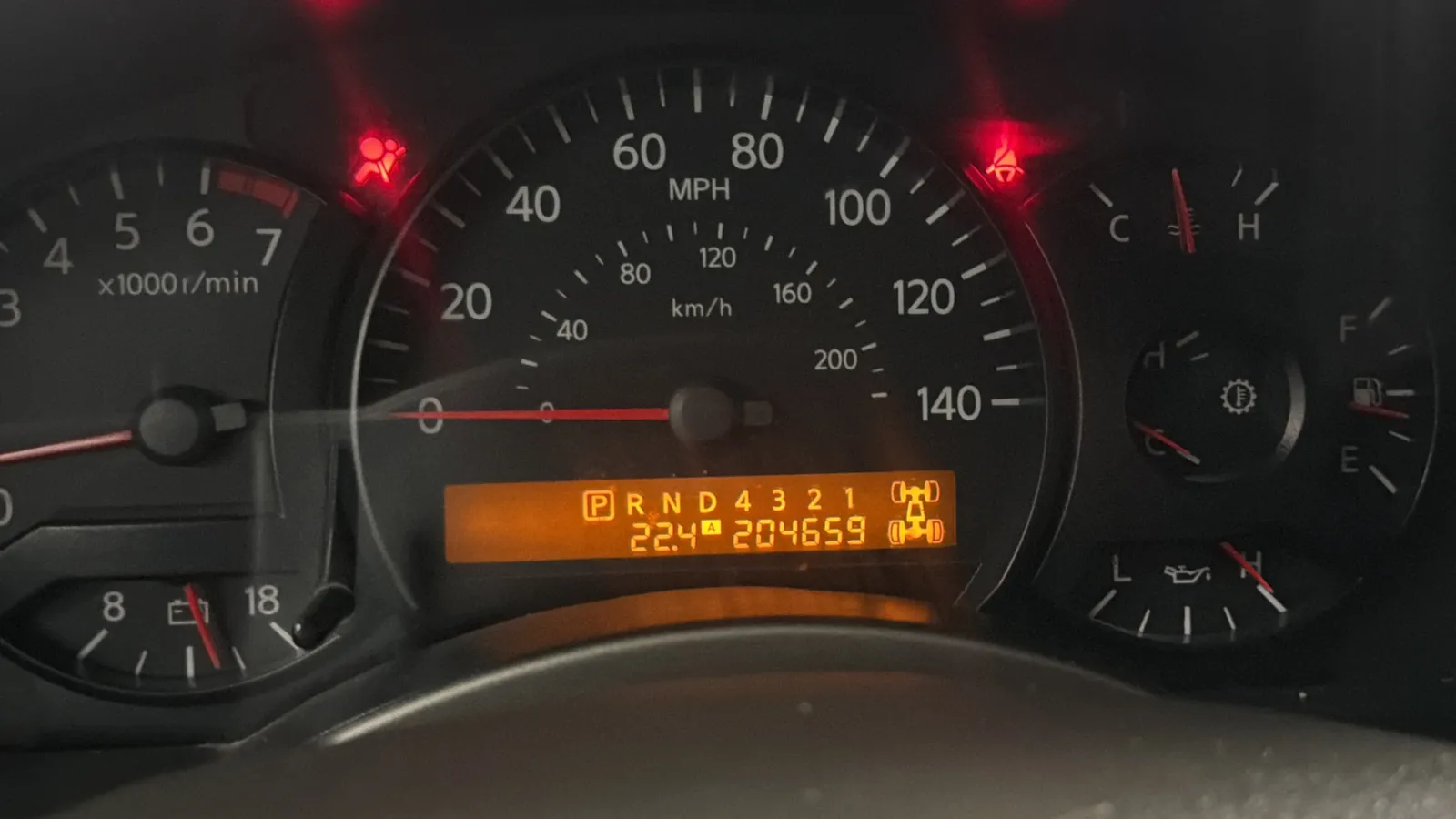 Nissan Titan photo 13