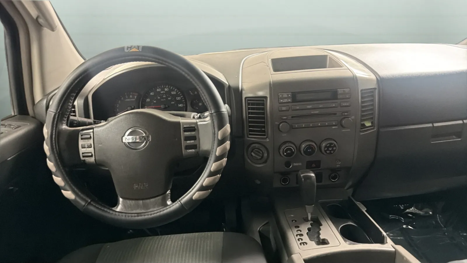 Nissan Titan photo 11