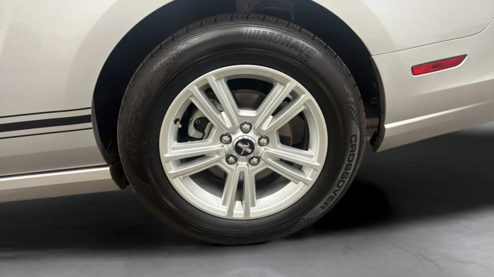 Ford Mustang photo 25