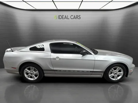 More photos of 2013 Ford Mustang V6 at Ideal Cars - Broadway, AZ