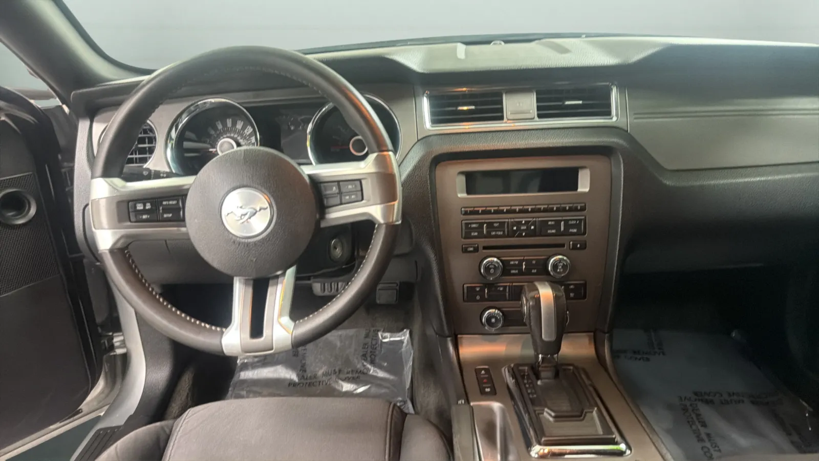 Ford Mustang photo 11