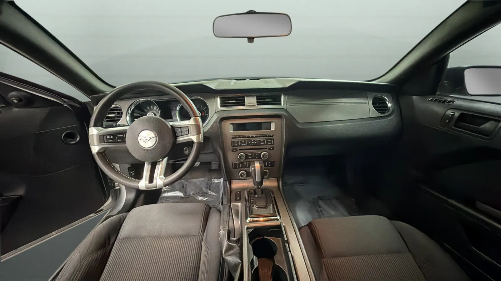 Ford Mustang photo 10
