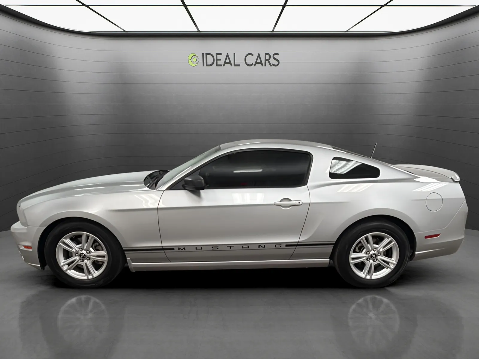 Ford Mustang photo 8