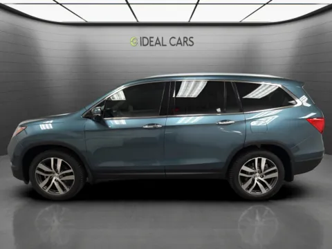 Photos of 2018 Honda Pilot Touring for sale in Mesa, AZ at Ideal Cars - Broadway
