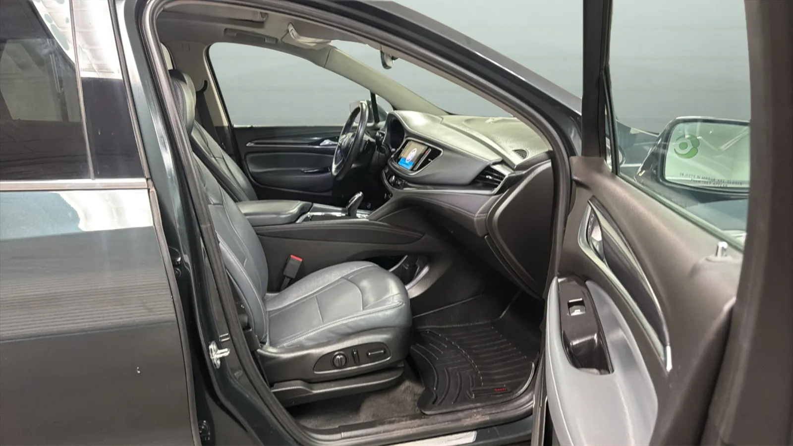 Buick Enclave photo 22