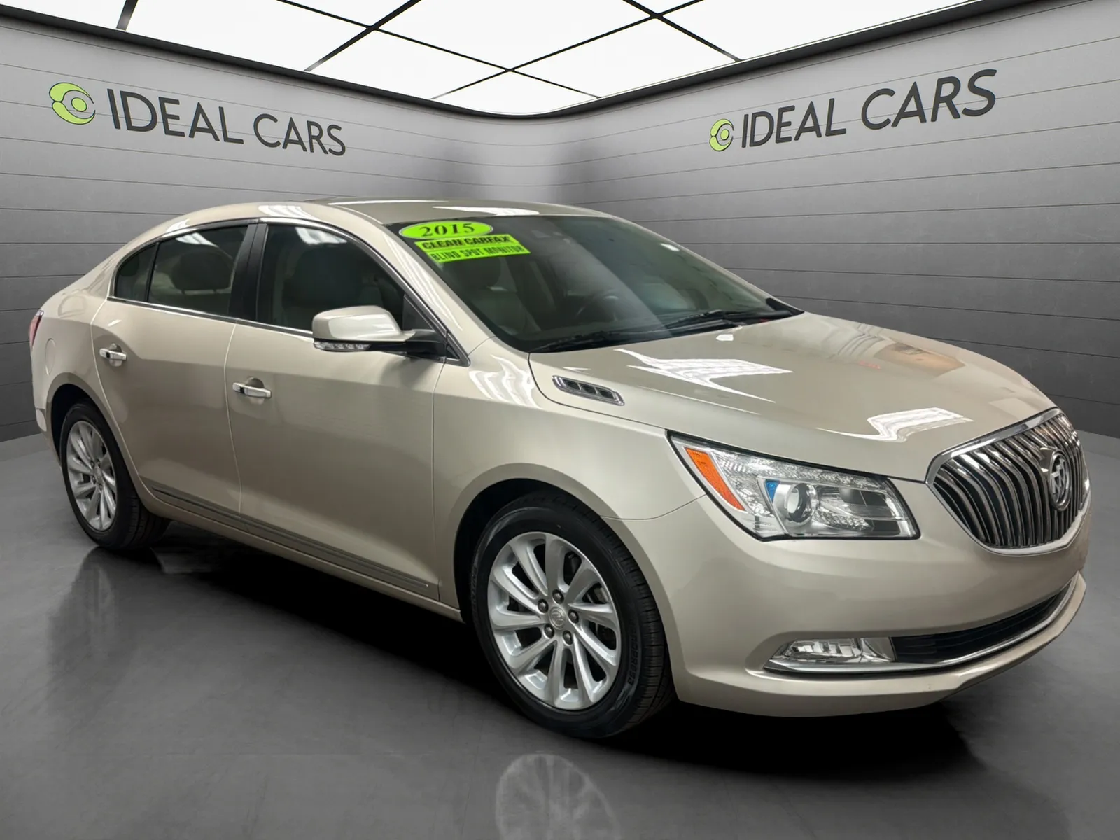 Buick LaCrosse photo 3