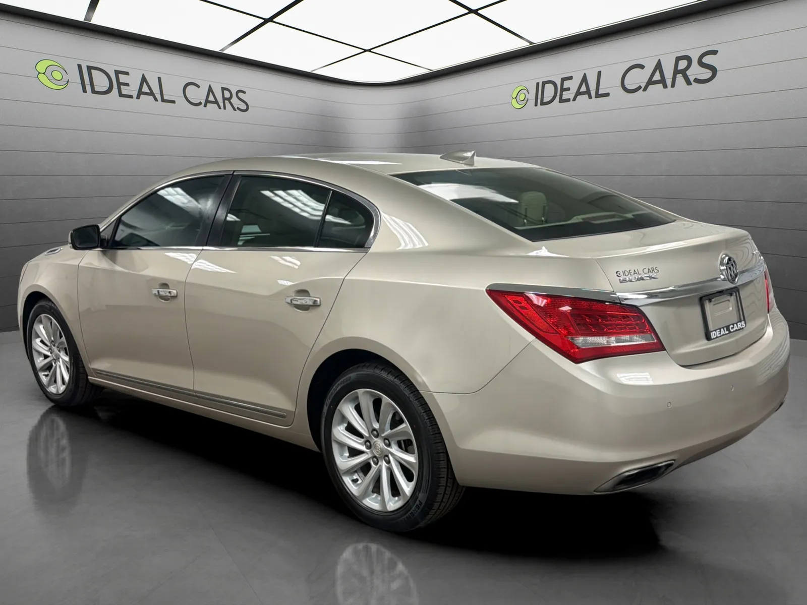 Buick LaCrosse photo 7