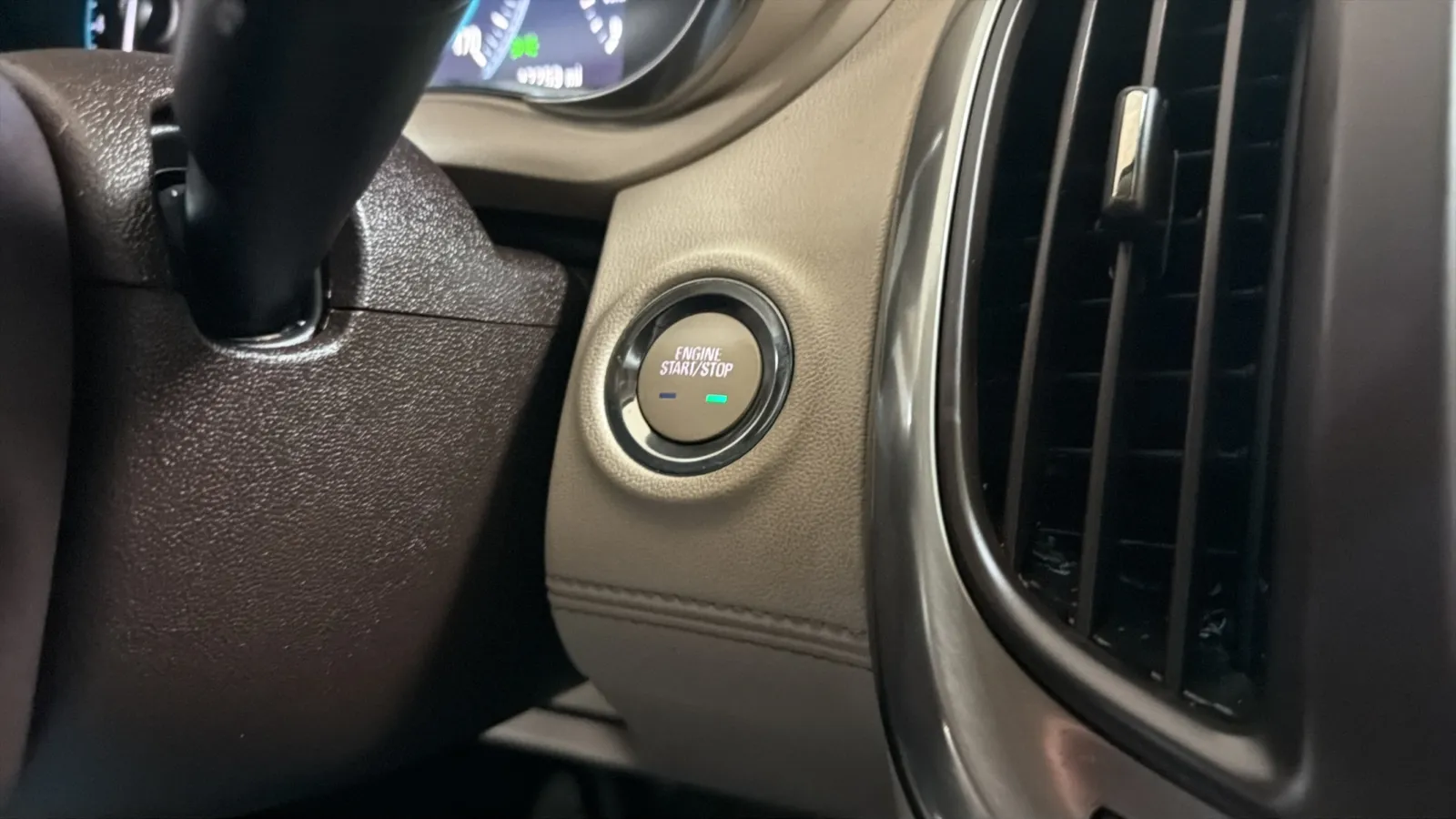 Buick LaCrosse photo 15