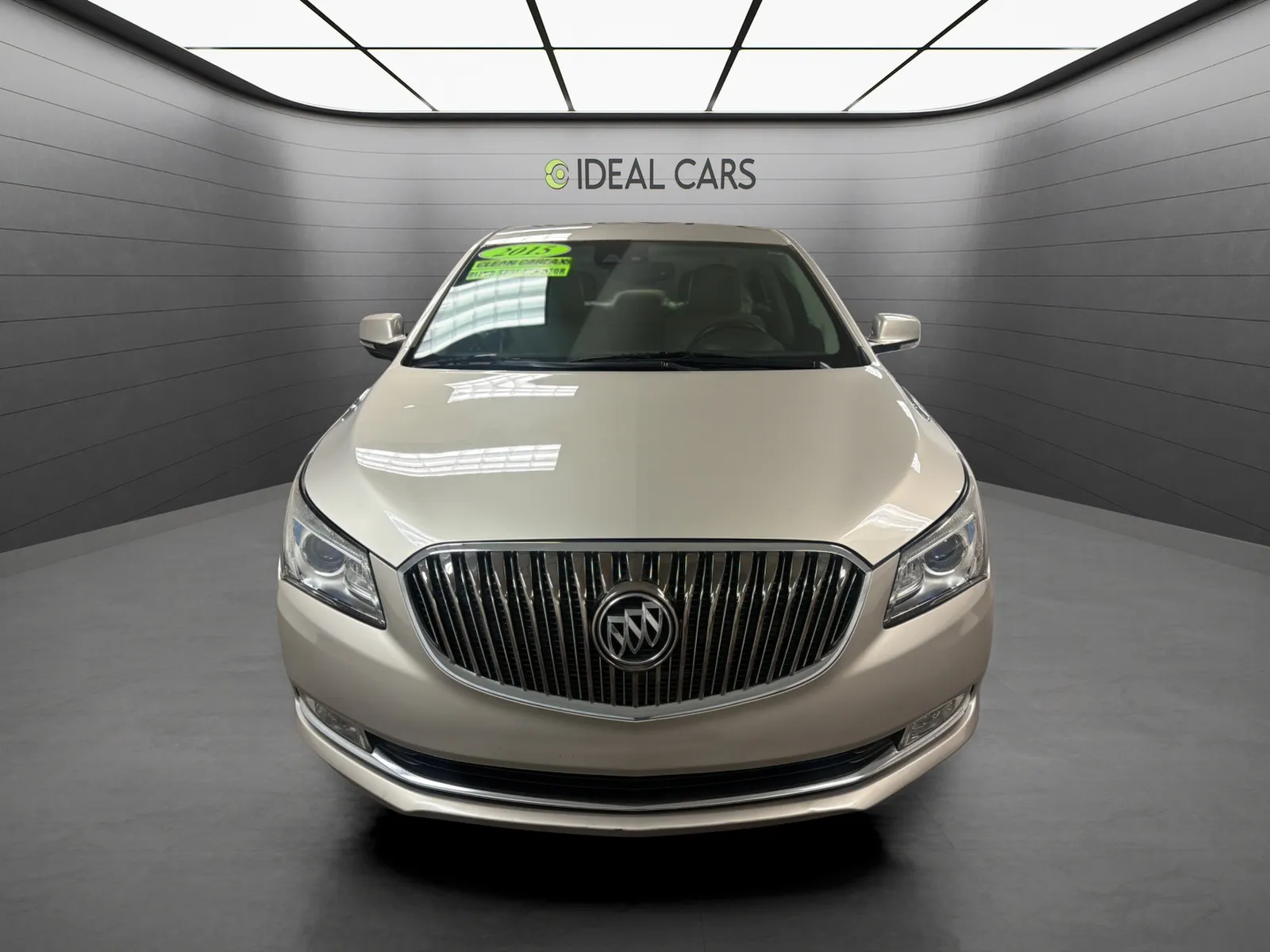 Buick LaCrosse photo 2