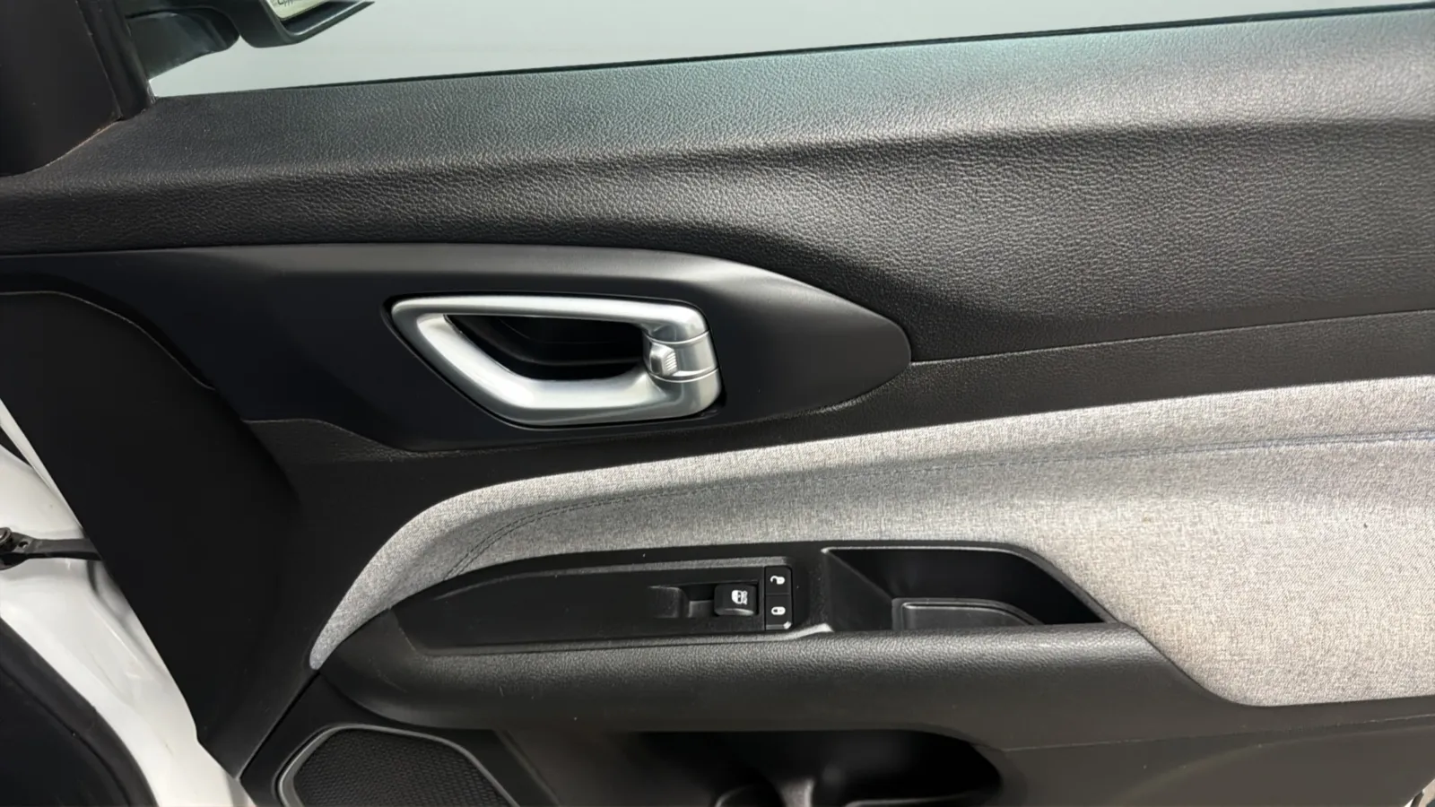Jeep Compass photo 18