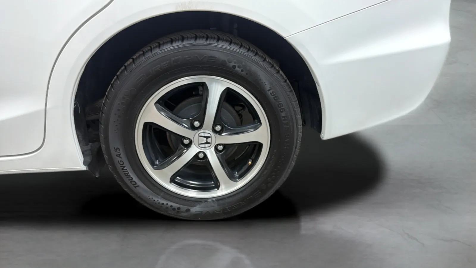 Honda Civic photo 28