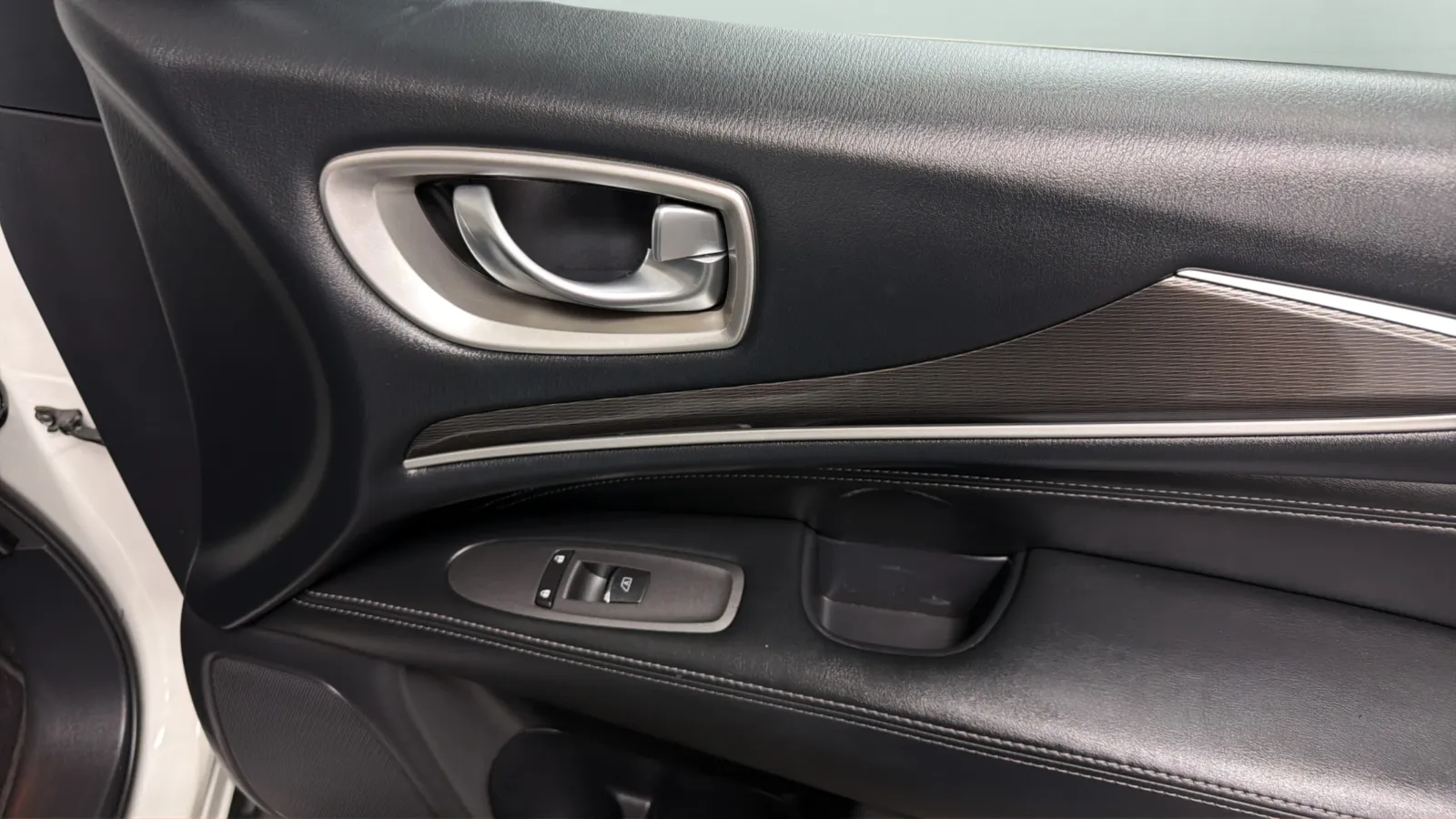 Infiniti QX60 photo 18