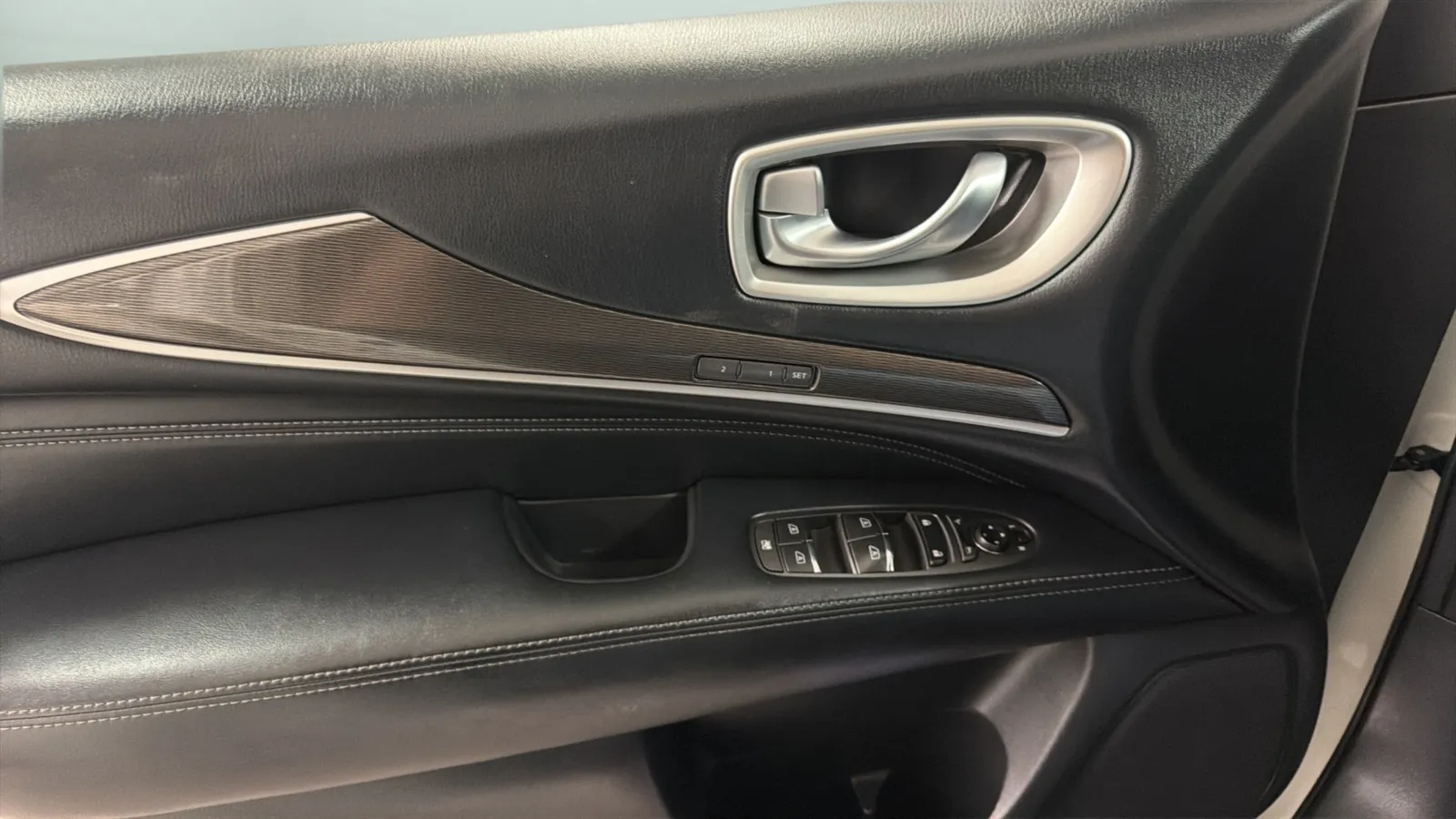 Infiniti QX60 photo 17