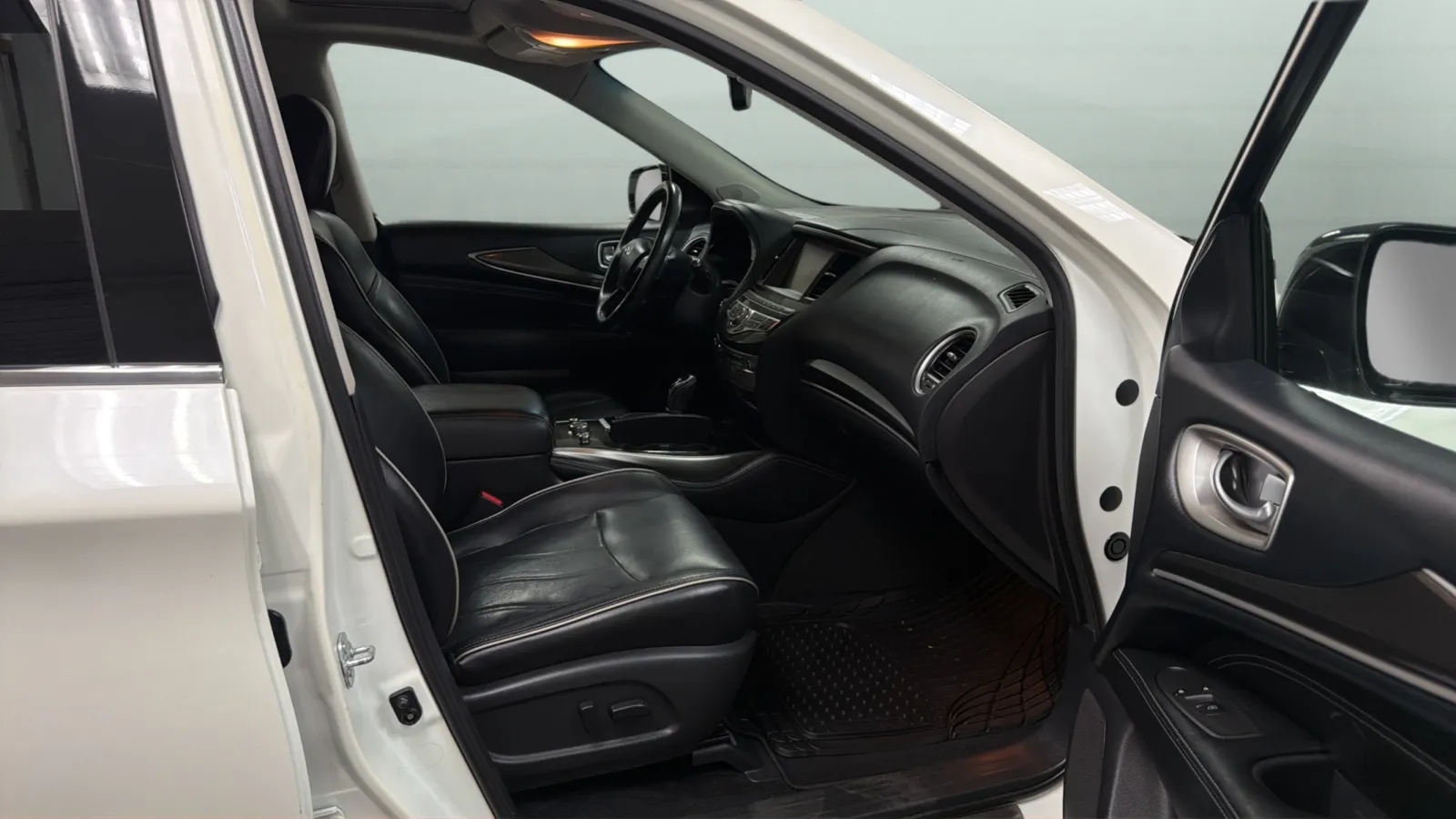 Infiniti QX60 photo 22