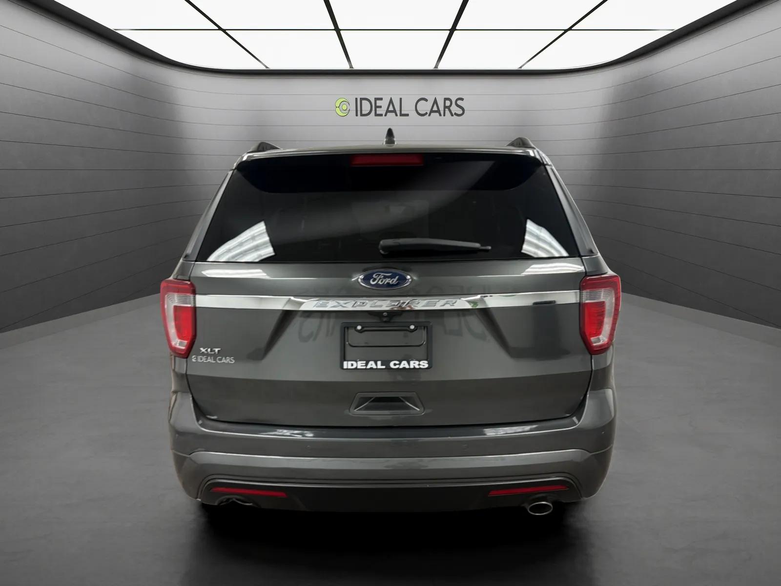 Ford Explorer photo 6