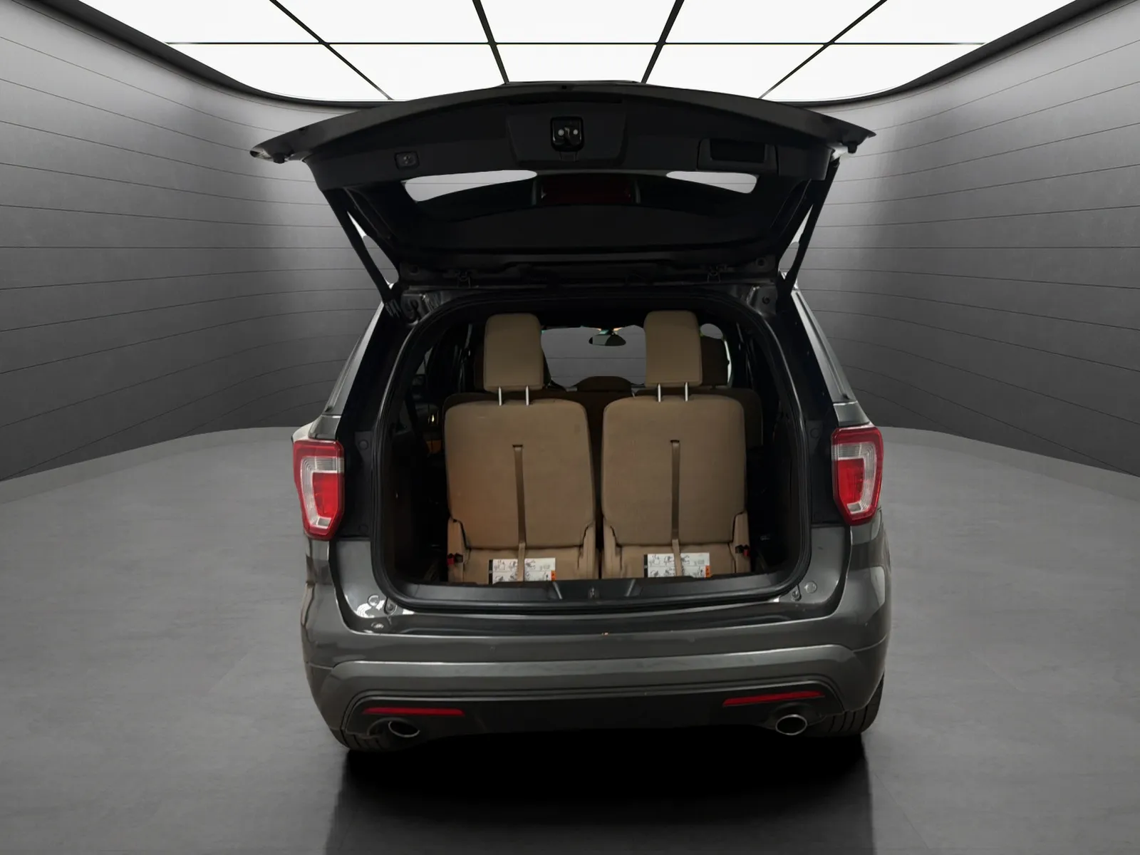 Ford Explorer photo 19