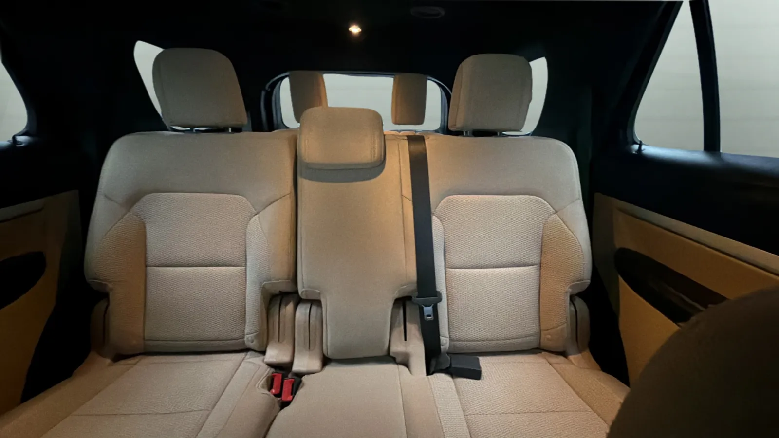 Ford Explorer photo 18