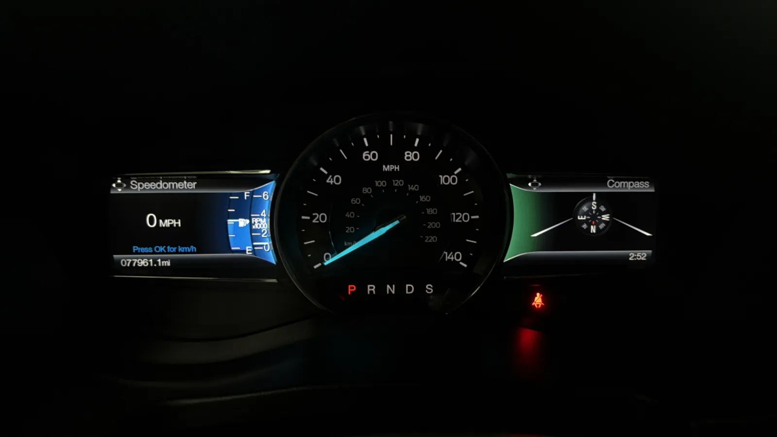 Ford Explorer photo 11