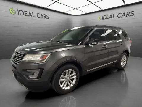 Gray 2017 Ford Explorer XLT for sale in Mesa, AZ
