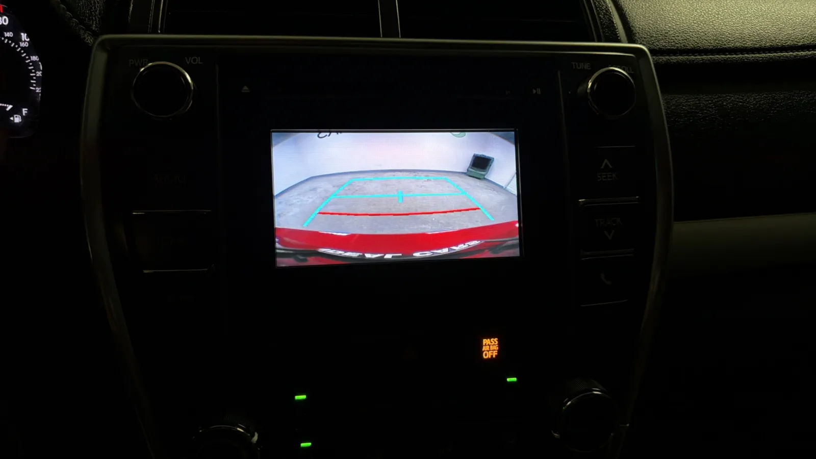 Toyota Camry photo 15