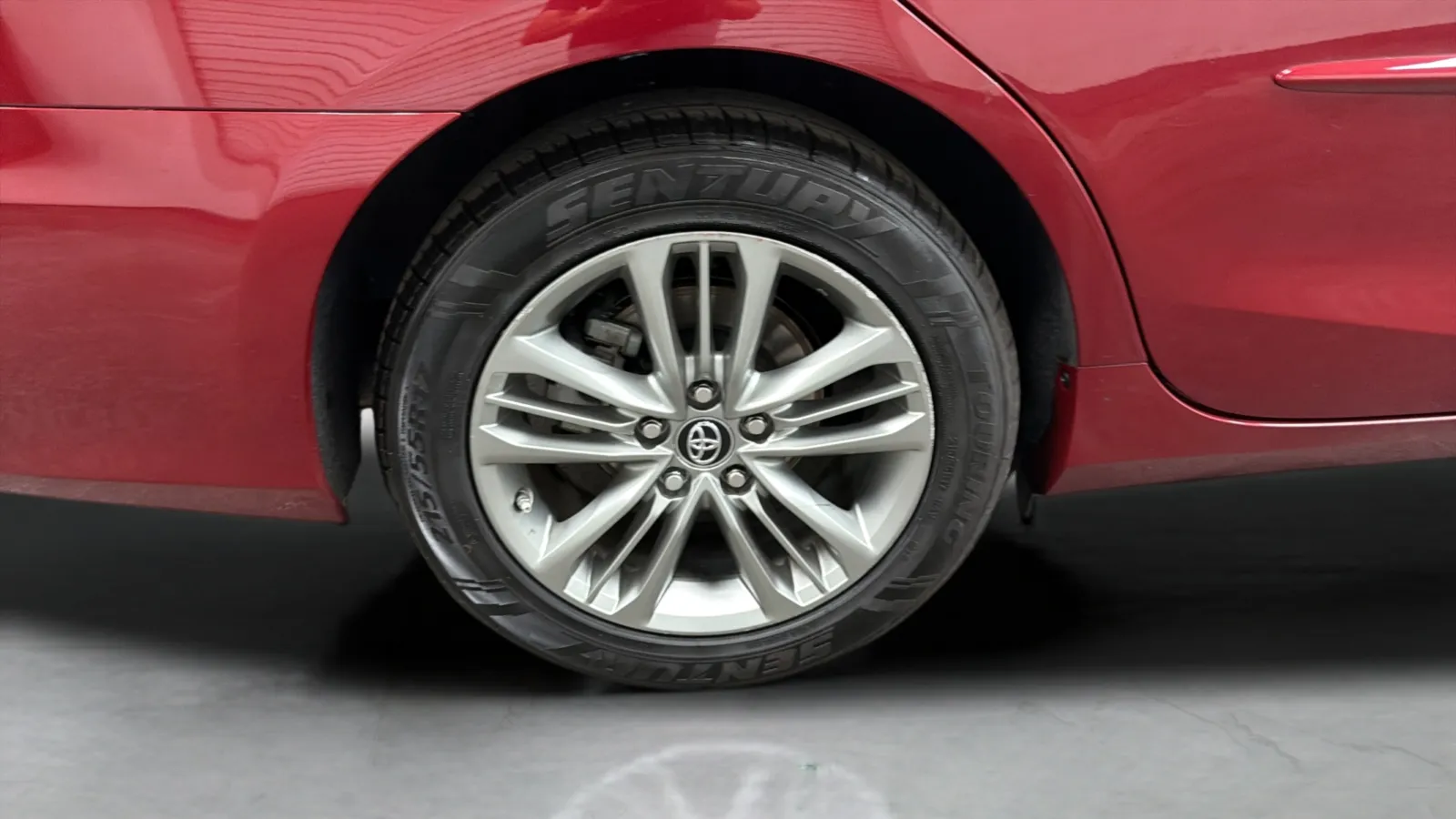 Toyota Camry photo 25