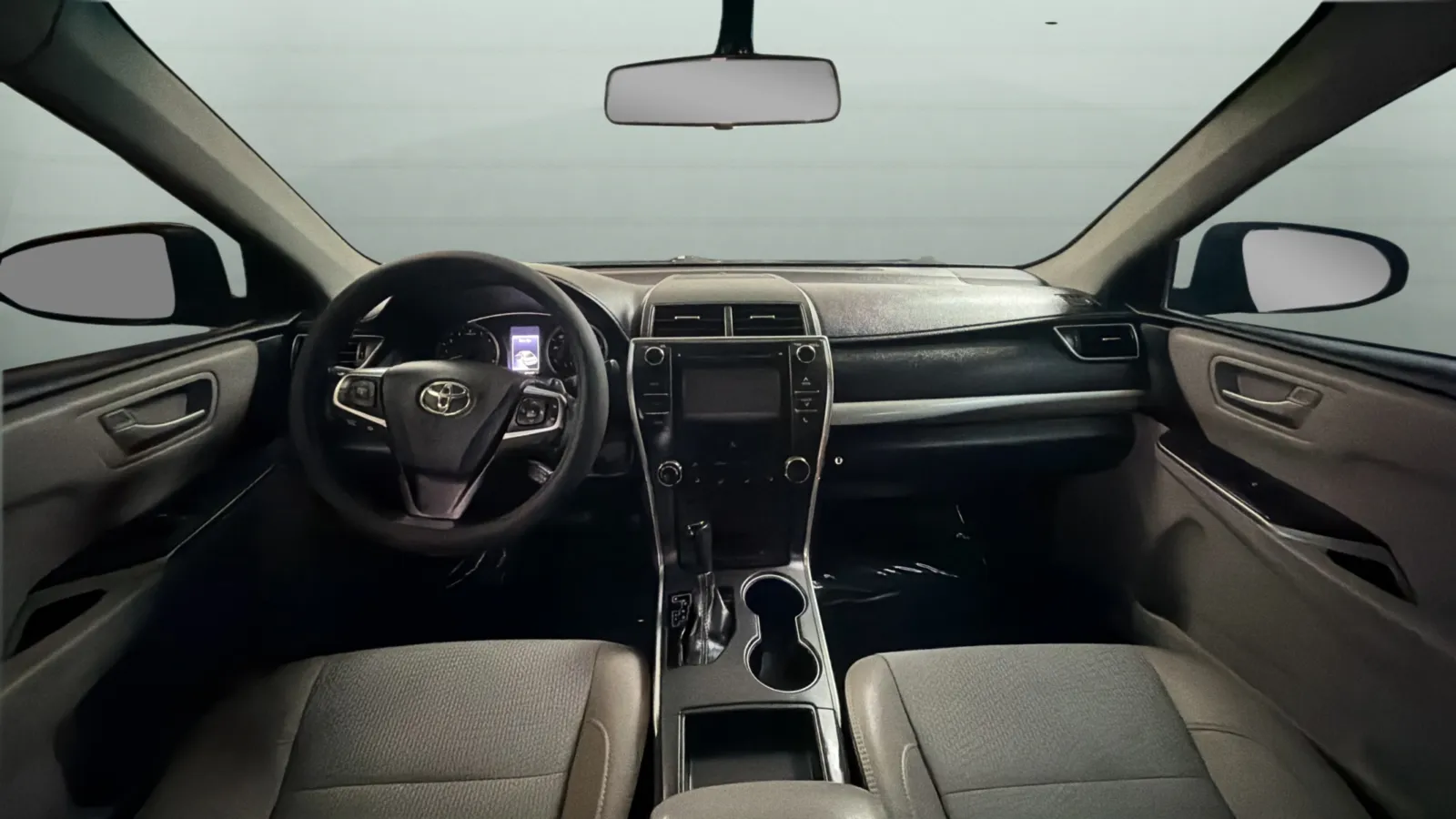 Toyota Camry photo 10