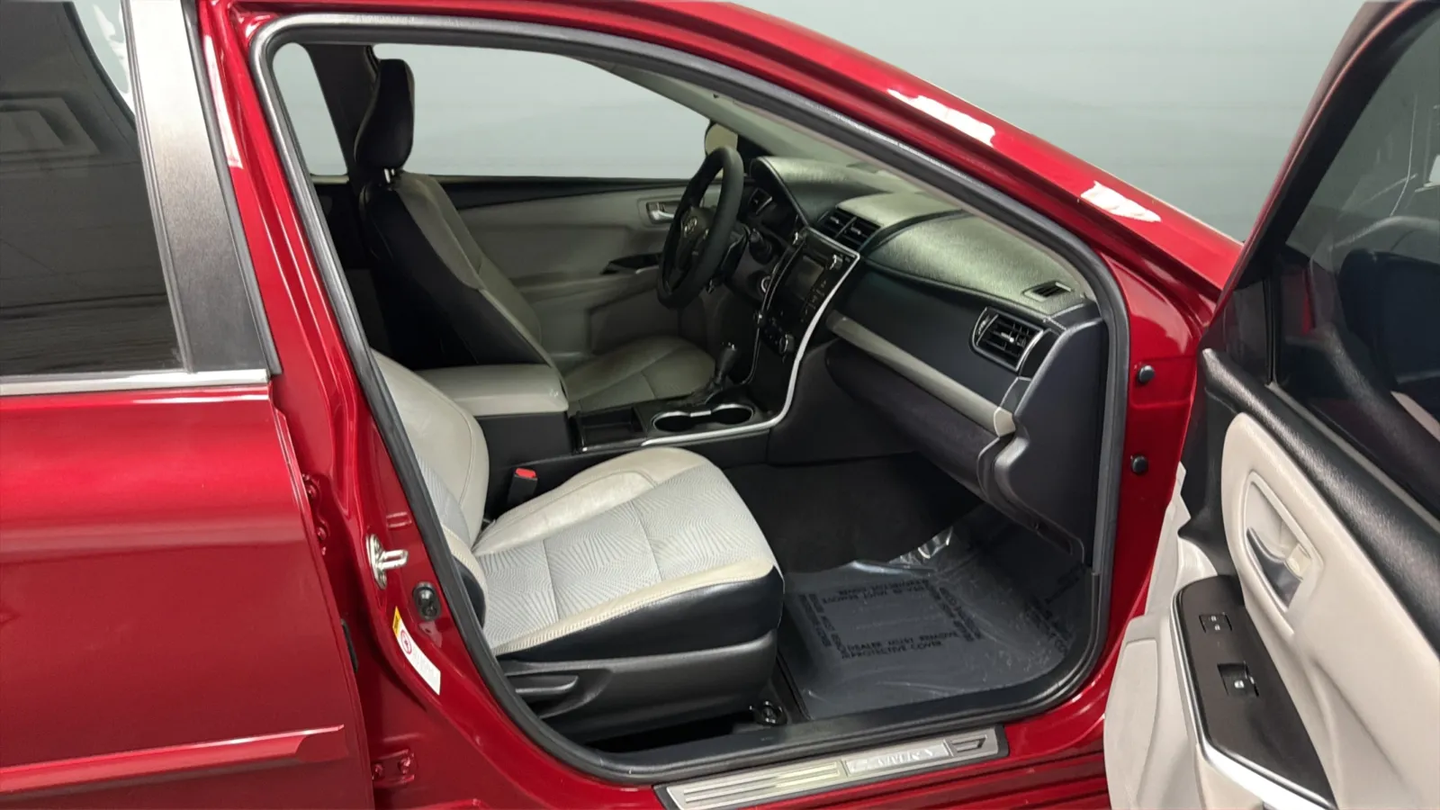 Toyota Camry photo 21