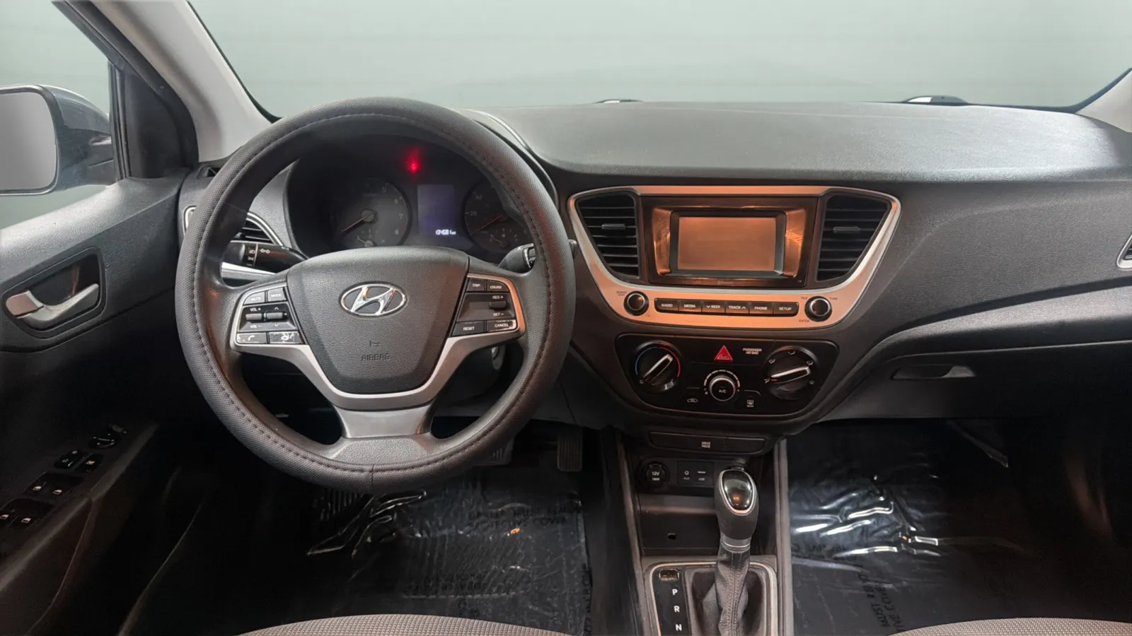 Hyundai Accent photo 10