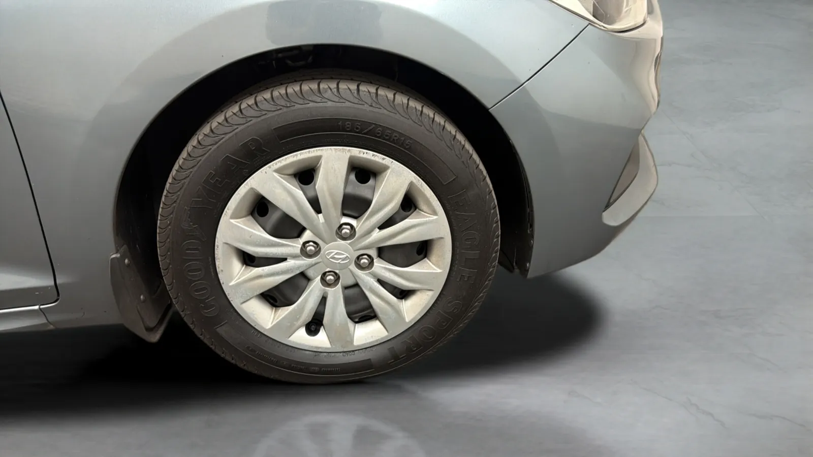 Hyundai Accent photo 25